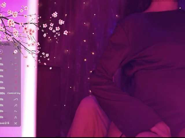 Karo1ina1 live cam on BongaCams