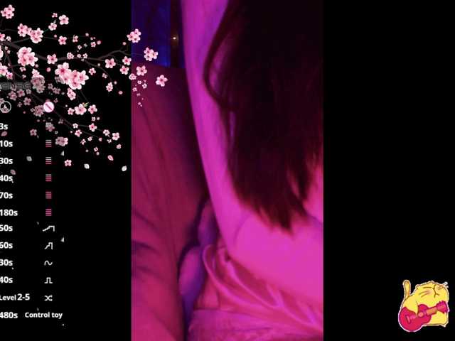 Karo1ina1, en directo ahora en BongaCams