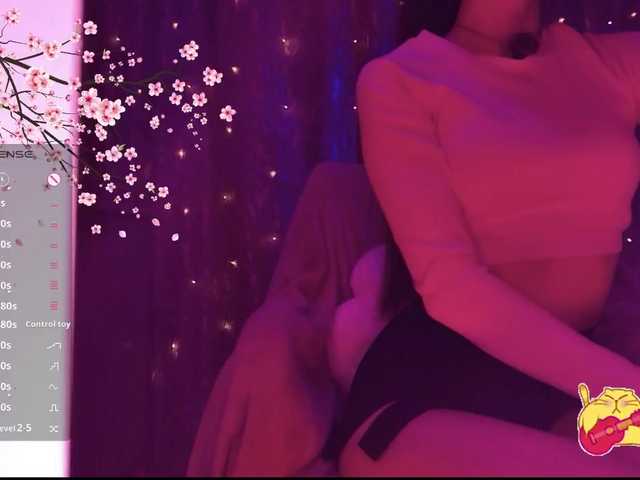 Karo1ina1 live cam on BongaCams