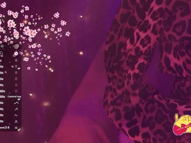 Karo1ina1 live cam on BongaCams