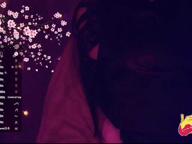 Karo1ina1 live cam on BongaCams