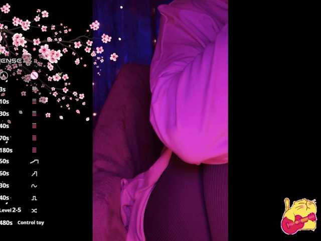 Karo1ina1 live cam on BongaCams