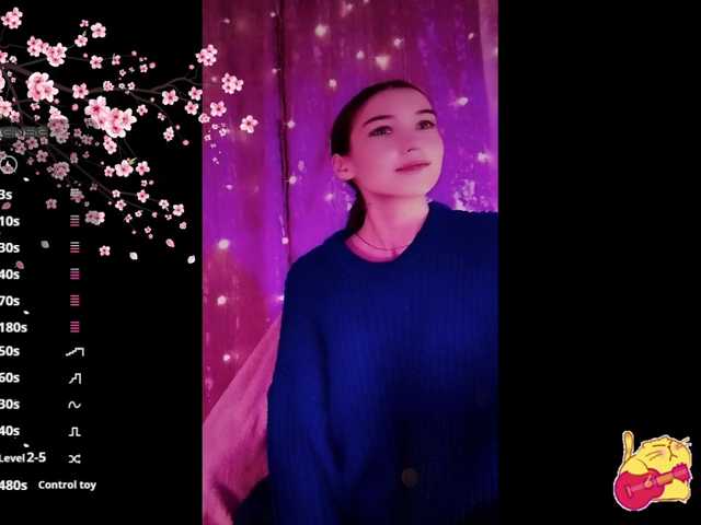 Karo1ina1 live cam on BongaCams