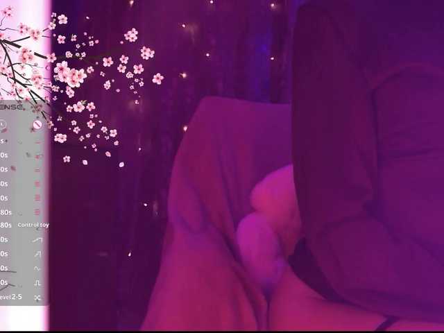 Karo1ina1 live cam on BongaCams