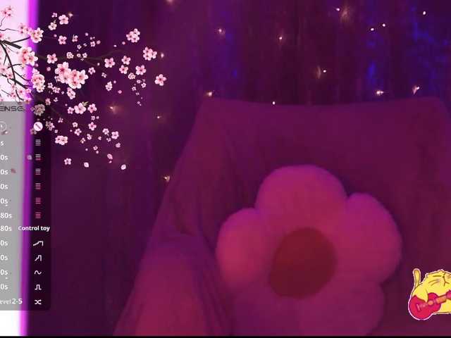 Karo1ina1 live cam on BongaCams