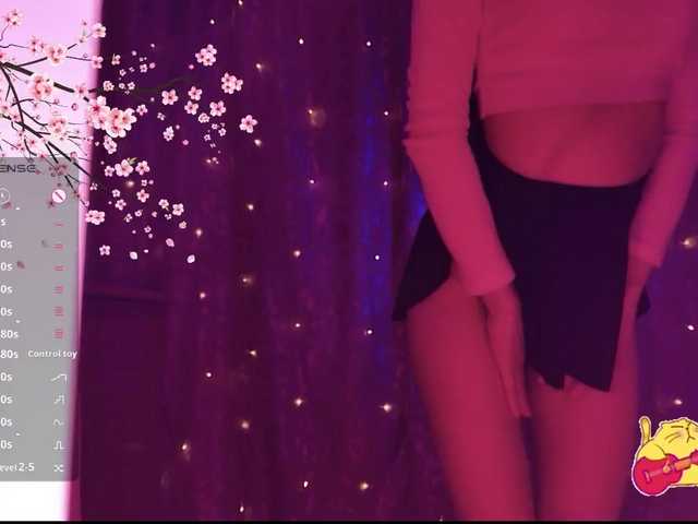 Karo1ina1 live cam on BongaCams