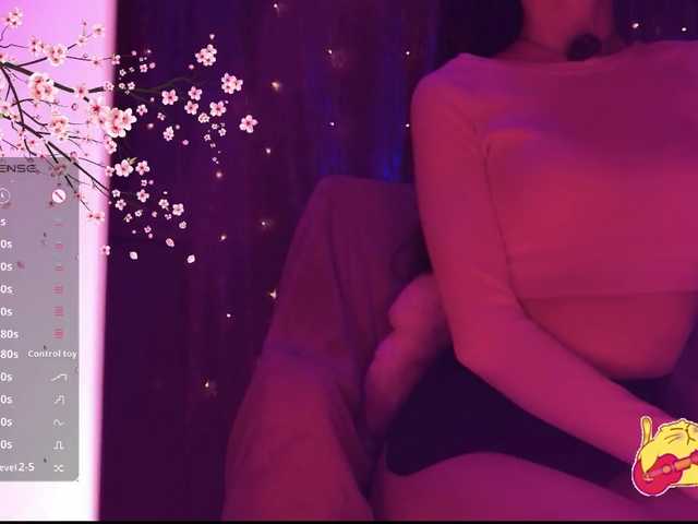 Karo1ina1 live cam on BongaCams