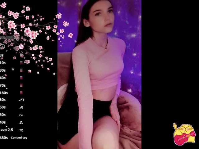 Karo1ina1, en vivo ahora en BongaCams