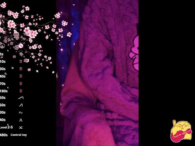 Karo1ina1 live cam on BongaCams