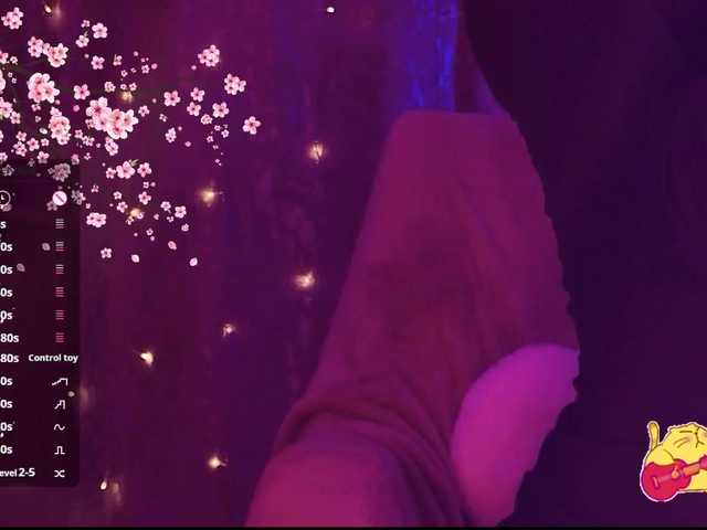 Karo1ina1 live cam on BongaCams