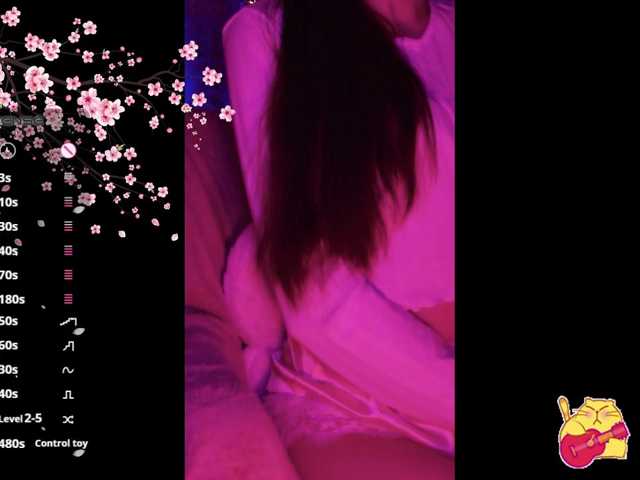Karo1ina1, en directo ahora en BongaCams
