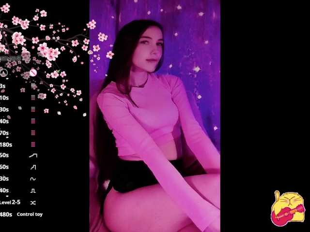 Karo1ina1, en vivo ahora en BongaCams