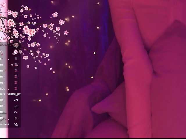 Karo1ina1 live cam on BongaCams