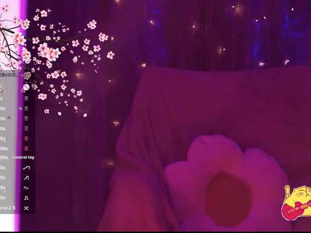 Karo1ina1 live cam on BongaCams