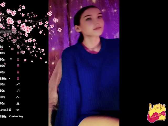 Karo1ina1 live cam on BongaCams