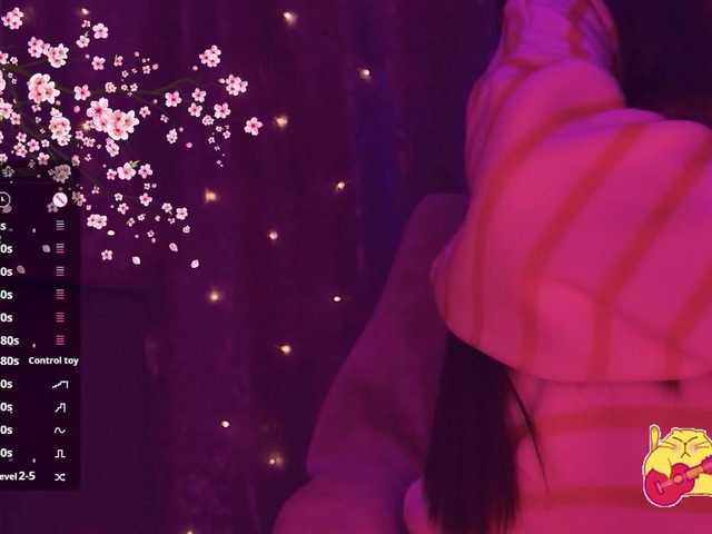 Karo1ina1 live cam on BongaCams