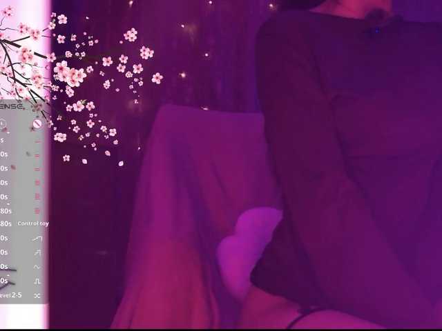 Karo1ina1 live cam on BongaCams