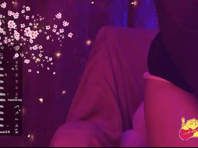 Karo1ina1 live cam on BongaCams