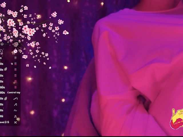Karo1ina1 live cam on BongaCams