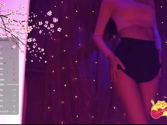 Karo1ina1 live cam on BongaCams