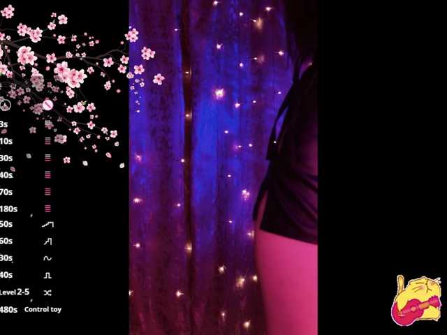 Karo1ina1 live cam on BongaCams