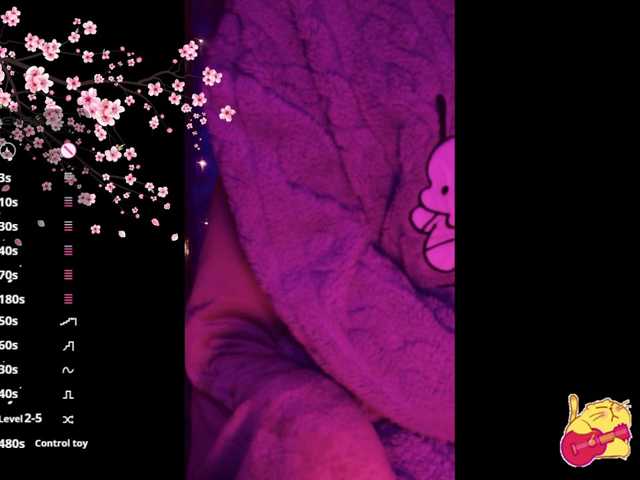 Karo1ina1 live cam on BongaCams