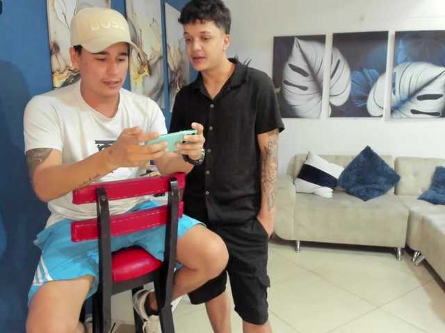 theroomies-secrets live cam on BongaCams