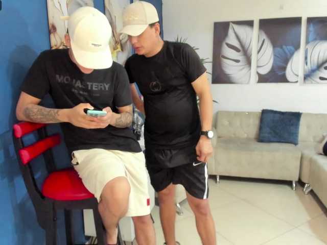 theroomies-secrets live cam on BongaCams