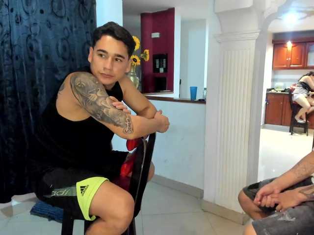 theroomies-secrets live cam on BongaCams