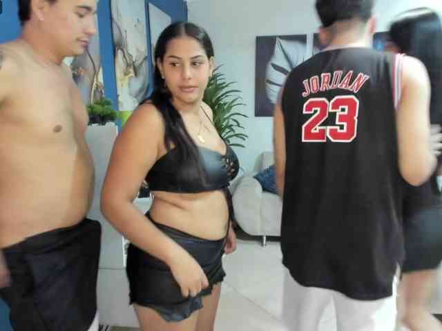 Modelo: theroomies-secrets