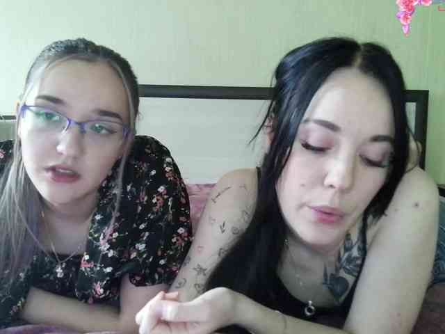 HotsCouple webcam
