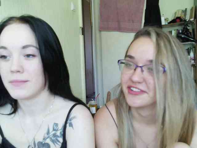 Модель: HotsCouple
