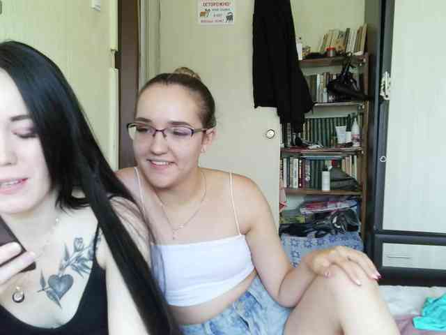 HotsCouple webcam