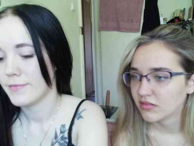 HotsCouple webcam
