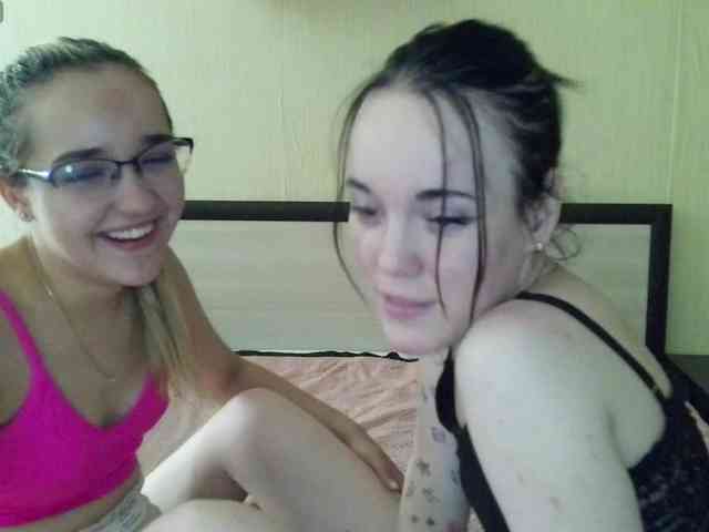 HotsCouple webcam