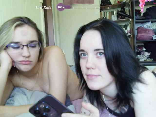 Model: HotsCouple