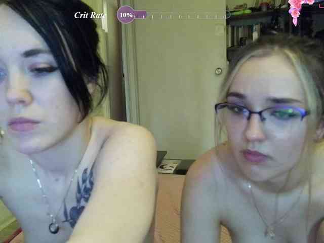 HotsCouple webcam
