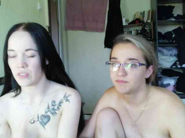 HotsCouple webcam