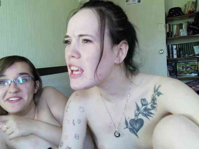 HotsCouple webcam