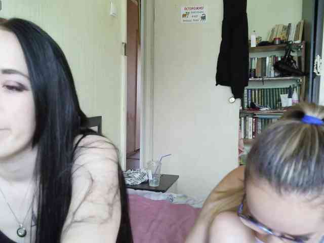 HotsCouple webcam