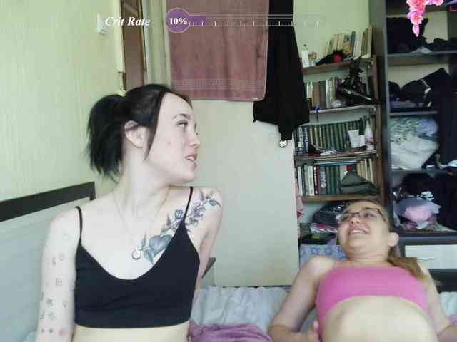 HotsCouple webcam
