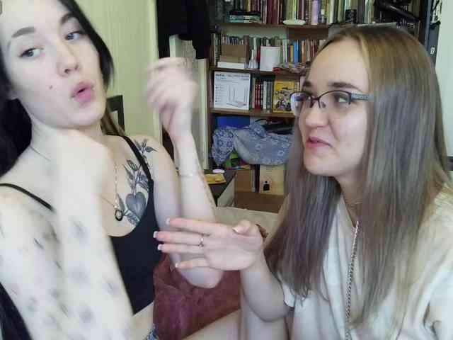 HotsCouple webcam