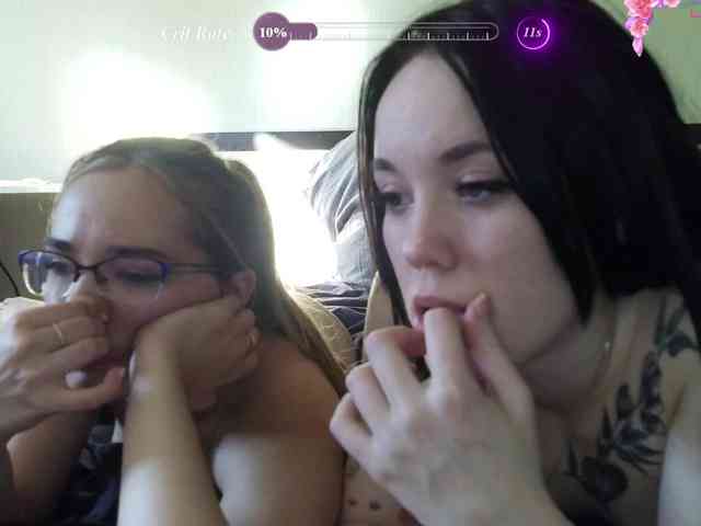 HotsCouple webcam