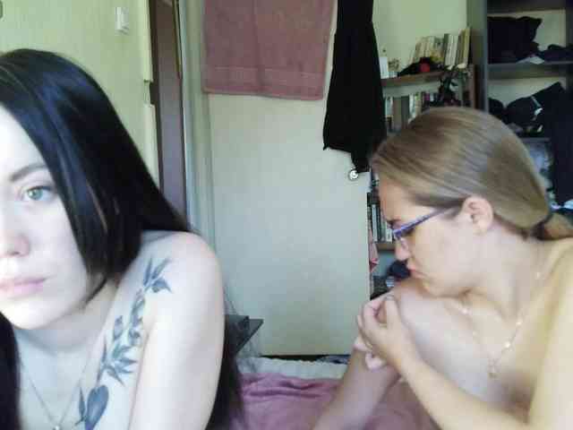 HotsCouple webcam