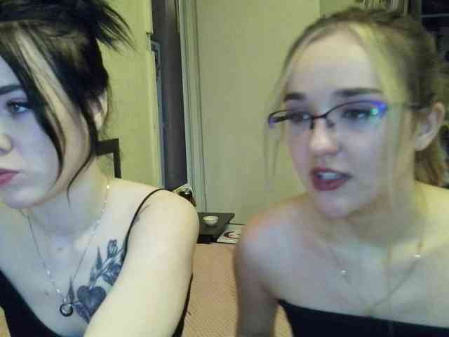 HotsCouple webcam