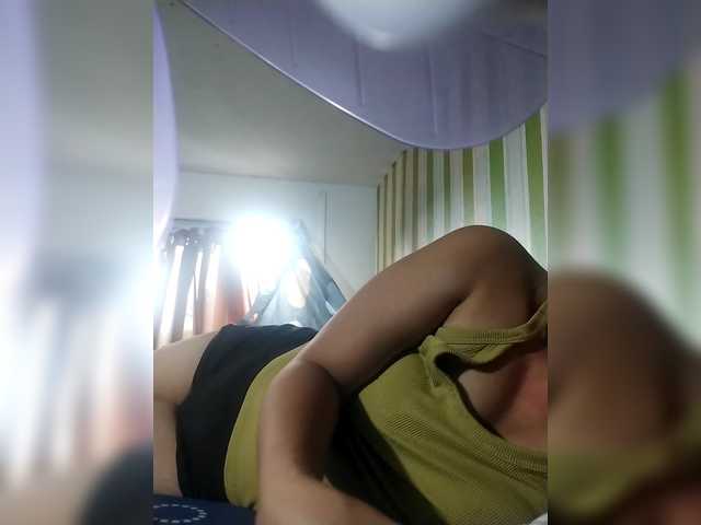 Jazzy1 live cam on BongaCams