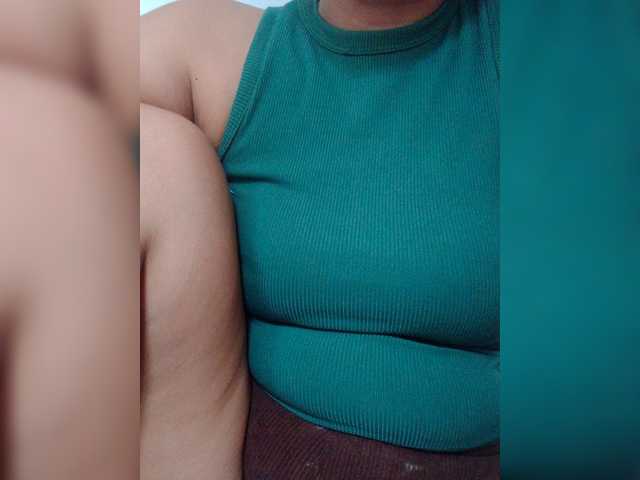 Jazzy1 live webcam show