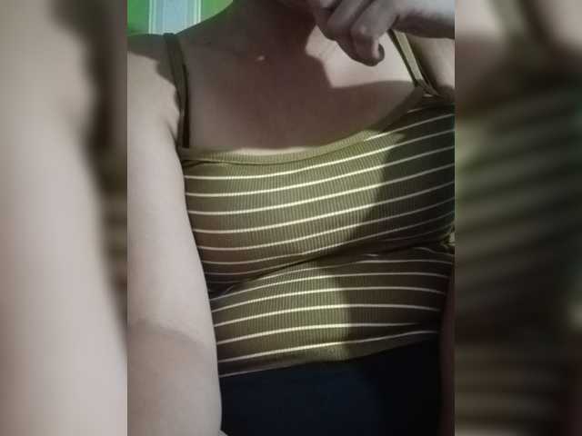 Jazzy1 live cam on BongaCams
