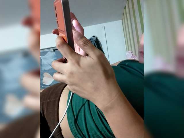 Jazzy1 live cam on BongaCams