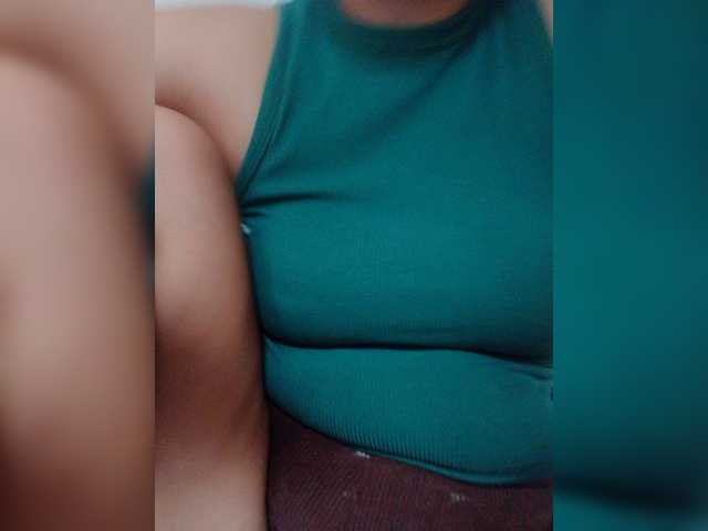 Jazzy1 live webcam show